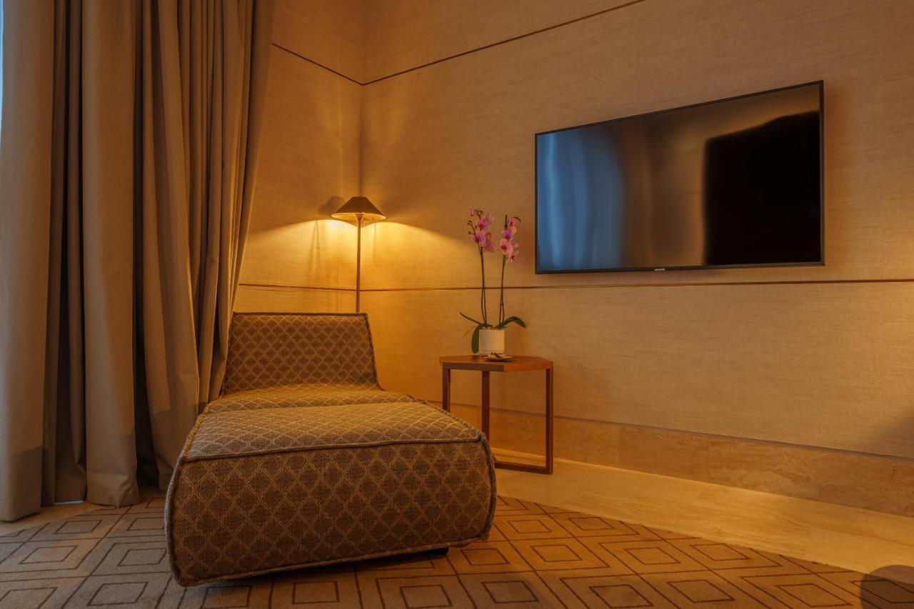 Shirvan Hotel City Yard Jidda Exteriör bild A room at the hotel