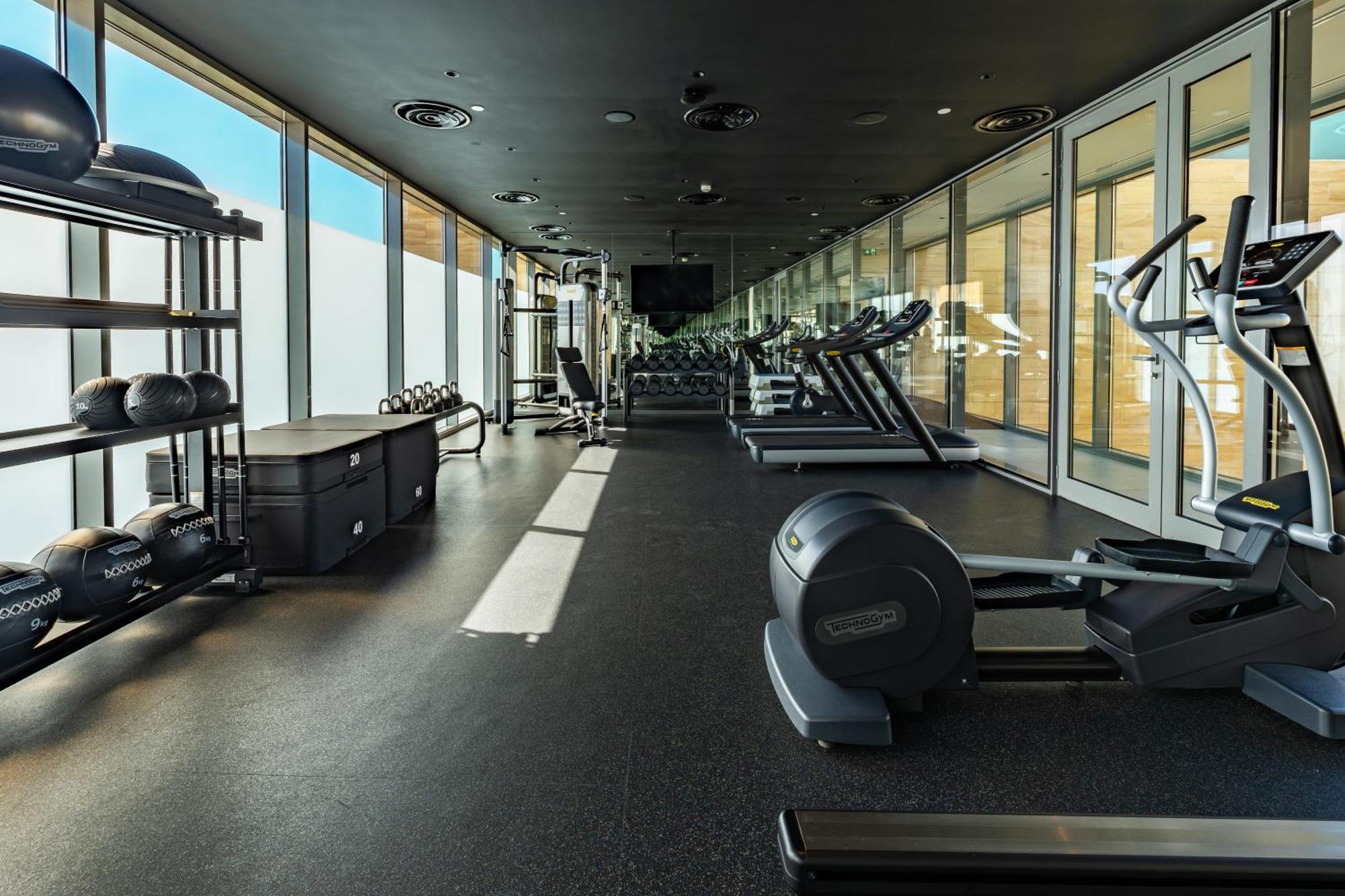 Shirvan Hotel City Yard Jidda Exteriör bild The gym at the 100 East 53rd Street building