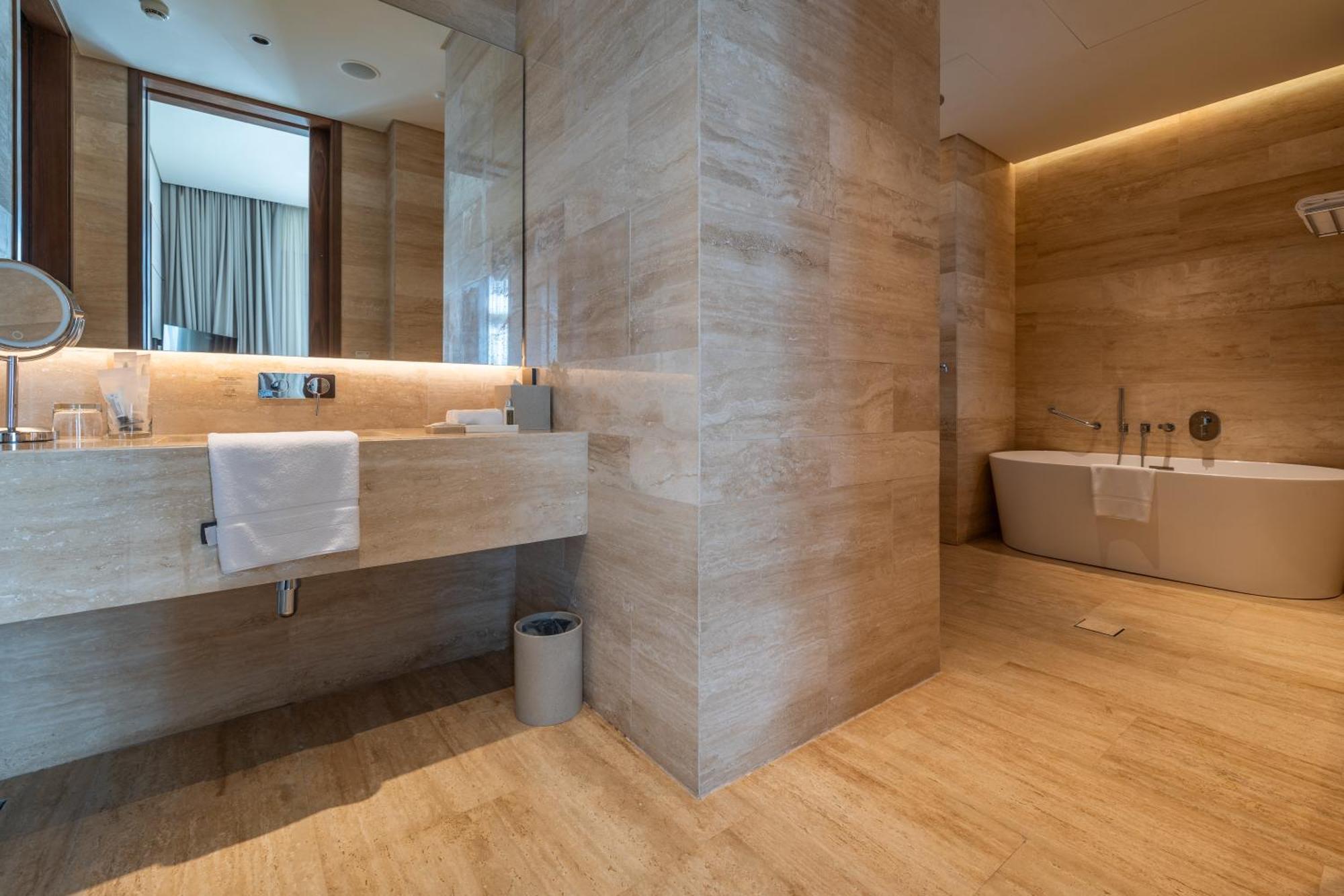 Shirvan Hotel City Yard Jidda Exteriör bild Bathroom