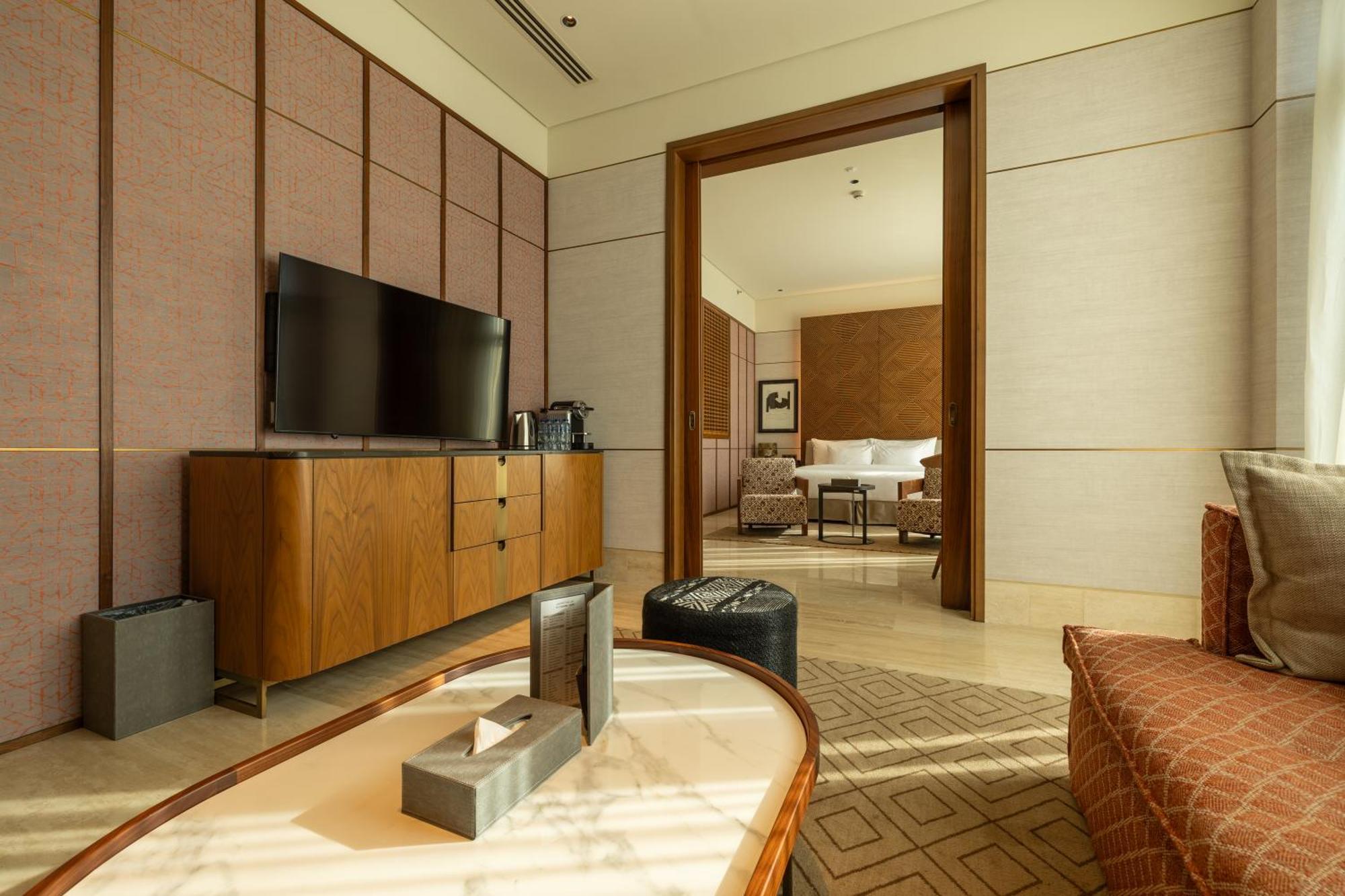 Shirvan Hotel City Yard Jidda Exteriör bild A suite at the Ritz-Carlton, Dubai